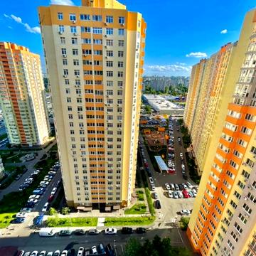 Сімї Кульженків вул. (Петра Дегтяренка), 8