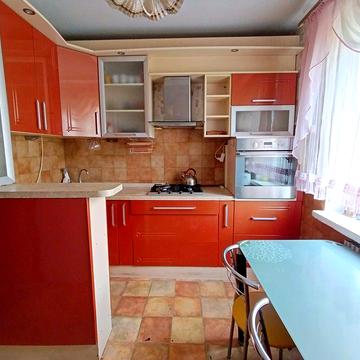 Оренда 2к квартири в районі Озерної