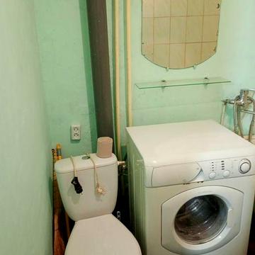 Сдам двухкімнатну на Кільце Косіора