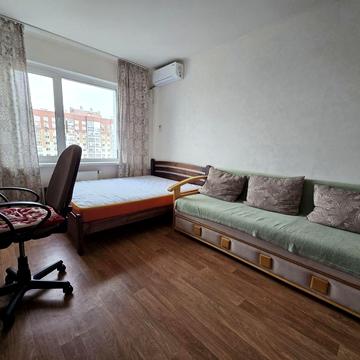 Бориса Гмирі вул., 12-Б