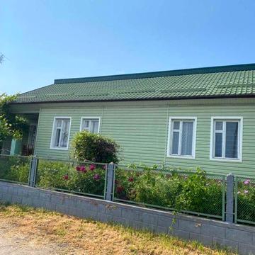 Продаю дім на березі Дністра