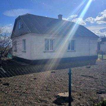 Продаю будинок,  Гощанський район. смт Симонів