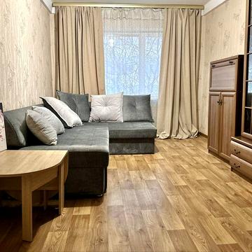Продам. Центр. 2-кім пр. Берестейський 7