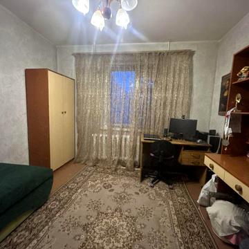Продаж 3 кімн. квартири 5 Зарічний б. 69