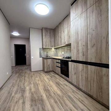 Продаж новоі квартири 40 м2 з ремонтом, кухнею,гардеробною, Софіівська Борщагівка