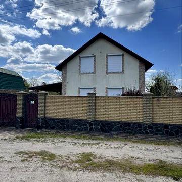 Продаж будинку в селі Лозівок
