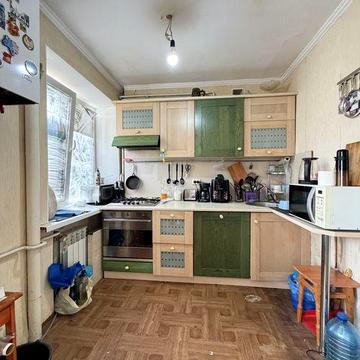 В Продажу 3 к к пр. Центральний / 3я з індивідуальним опаленням