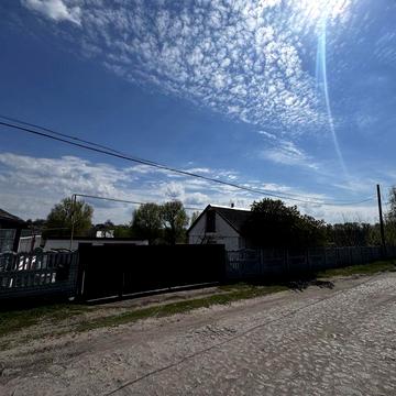 Продам будинок в селі,газ ,вода.