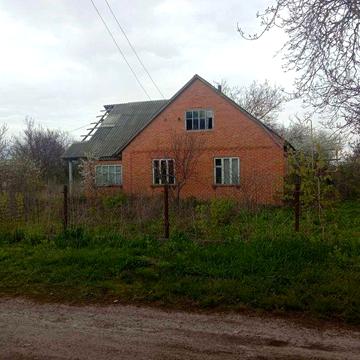 Будинок в селі на Полтавщині.