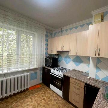 Довгострокова оренда 2к Квартира Івана Мазепи (Щорса) вулиця