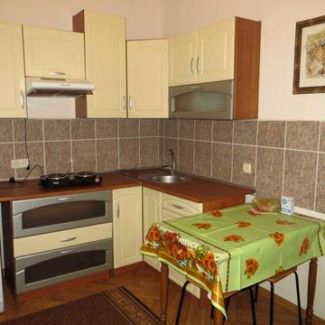 Продам самостоятельные пол дома на Левитана угол 15 линии с 2,5 сотками земли.