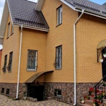 Черкаси,оренда будинку,близькість до центру, 200 м зупинка  міського транспорту