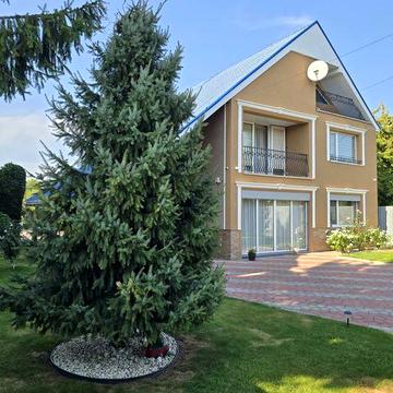 ПРОДАЖ  БУДИНКУ 2-поверхового в межах Ужгорода / БЕЗ КОМІСІЇ / ланшафтний дизайн двору /молодий сад / альтанка / автонавіс / гараж на 2 авто /