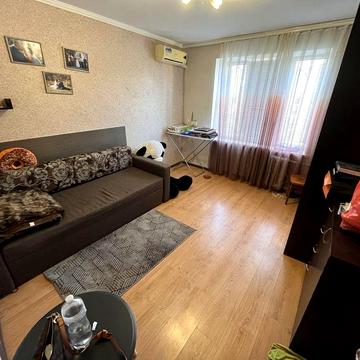 Продам квартиру гостинка центр