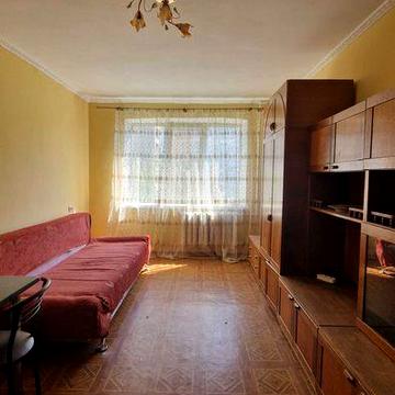 Сдам однокомнатную квартиру на Гагарина 62, метро 7 минут.