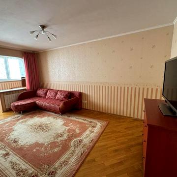 Продам 2 кімн квартиру на Мішуги, 3