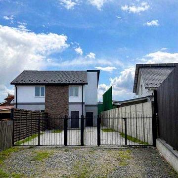 Продаж, дуплекс 96 кв.м. 2 сотки. Без ремонту. Без комісії