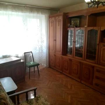 Продаж 3-кімнатної квартири по вул. Сальського,11. Метро "Дорогожичі", "Сирець".