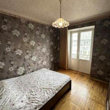 Продам 2 ком кв Центр, ул Алчевских