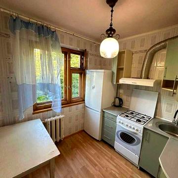Сдам 2-х ком квартиру Хтз Индустриальный район