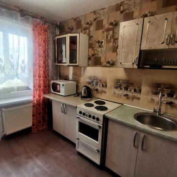 Сдается 1-ком квартира, Ж/М Левобережный -3, район магазина Караван.