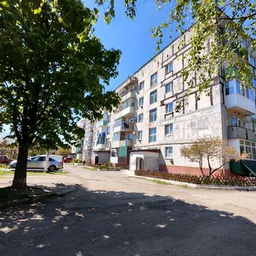 Продам  двокімнатну квартиру