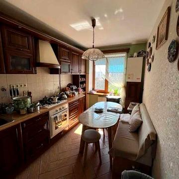 Продаж 3 кім квартири вул Тролейбусна