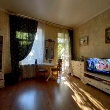Трехкомнатная квартира центр города ул Манежная