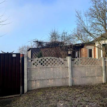 Продам частину  будинку в селі Марківка  ВЛАСНИК ВИТРАТИ   НА ПЕРЕОФОРМЛЕННЯ  ЗА ВЛАСНИЙ  РАХУНОК