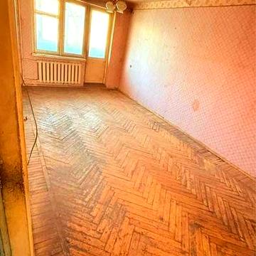 Продам 2 из квартиру м Барабашова пр-т Юбилейный.