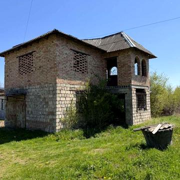Продам недобудовану дачу районі Довбуша