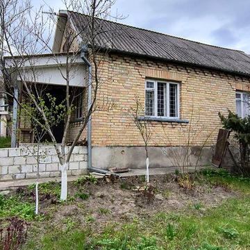 Продаж частини будинку.