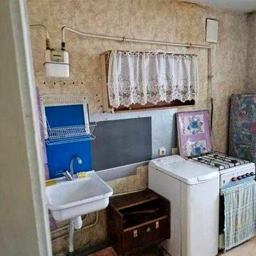 Продам просторную 1-комнатную квартиру м.Индустриальная