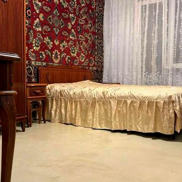 Сдаю 2 комнатную квартиру в Корабельном районе ост. Универсам