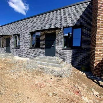 Таунхаус з ГАЗом в Гостомелі, 56м2, на ділянці 1.5 сотки, чистове наповення в середині