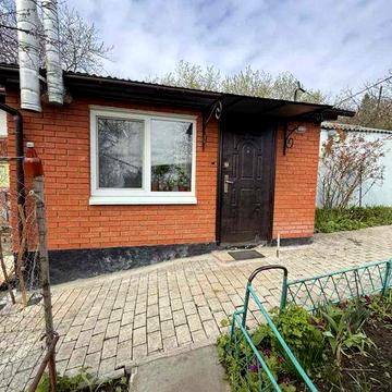 Частина цегляного будинку з ремонтом індивідуальне опалення