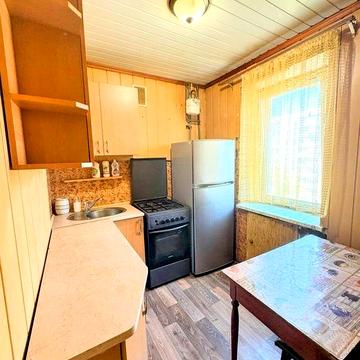 Продається 1-кім.квартира по вул. Холодногірська.