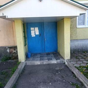 Продам квартиру 2х кімнатну