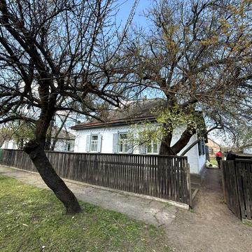 Будинок біля лісу в Золотоноші (вул. 23 Вересня) + додаткова ділянка