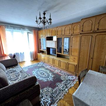 Здається 1- но кімнатна квартира на Політаєва