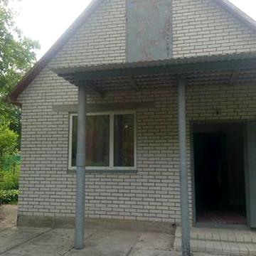 Здаеться дом за Броварами
