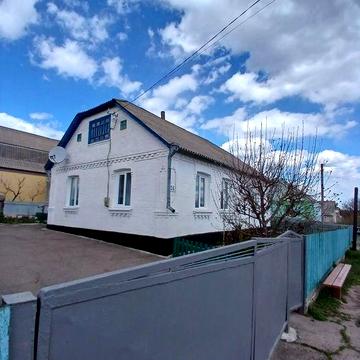 Пропоную до продажу затишний житловий будинок від власника у місті Сквира.  Білоцерківського  району. Київської області.
Загальна площа буд