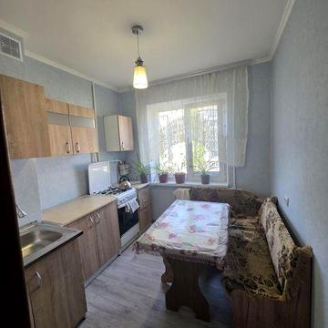 Сдам 2х ком квартиру на Махачкалинской/ Добровольського