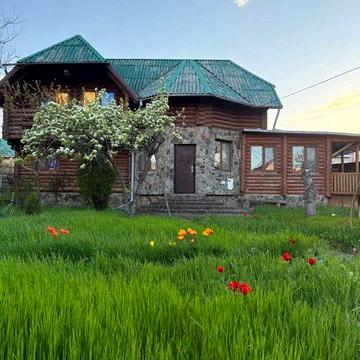 БУДИНОК БІЛЯ ЛИМАНУ. ЗАЙШОВ — І НЕ ХОЧЕШ ВИХОДИТИ !Двоповерховий зруб