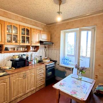 Продаж 3х кімнатноі , вул. Радунська 38, Троєщина