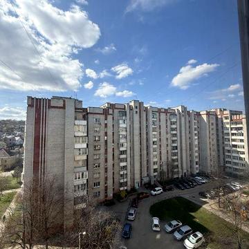 Продаж 4 кім в цеглі Варшавська