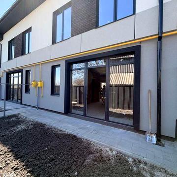 Продаж таун в центрі!Всі центральні, Газ!Готовий!Від власника!