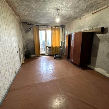 Продам 3к квартиру на Индустриальном под ремонт