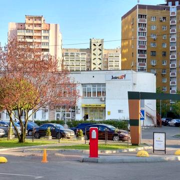 2-х кімнатна простора квартира біля М  Позняки,вул.Гмирі. Можливість розширення площі.
