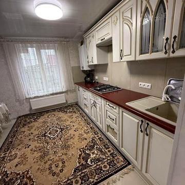 Продам будинок на 2 сімʼї / під бізнес